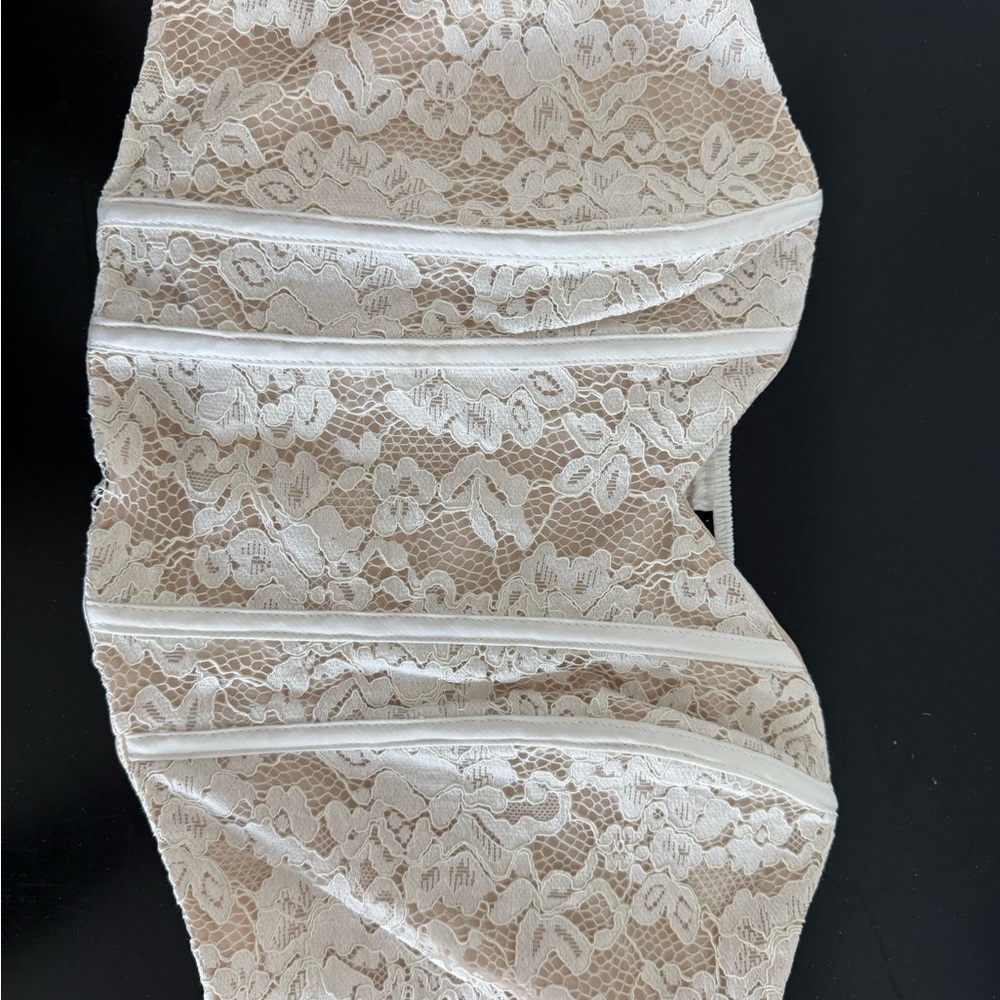 Aakaa (Vici) Cream Lace Bustier Top